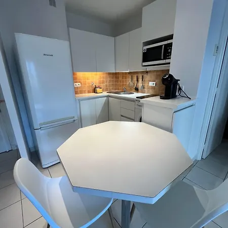 Apartment Juan Les Pins Sea View In The Heart Of Town With Its Merchants Antibes